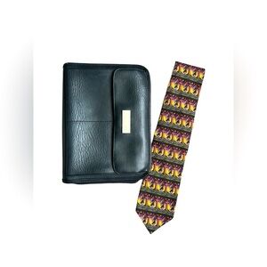 Ralph Marlin The Cross of Life Tie Gift Bundle with Bible Cover
